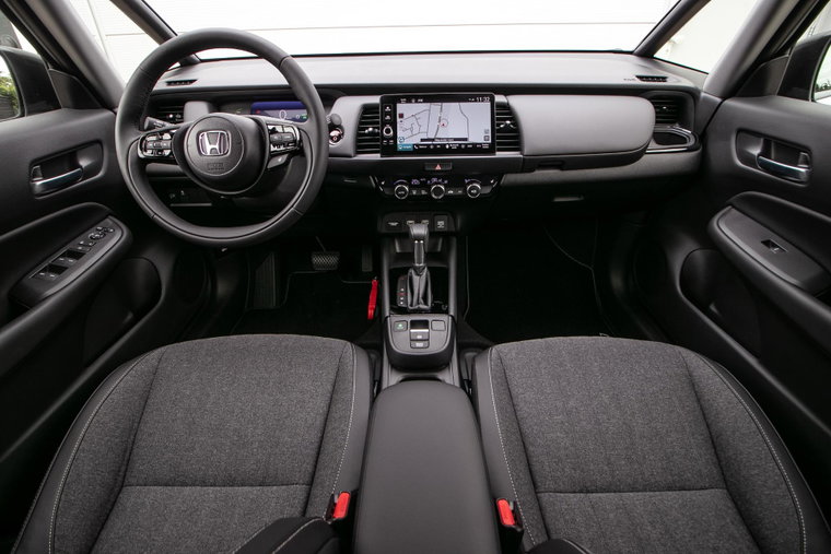 Vehicle Image 15