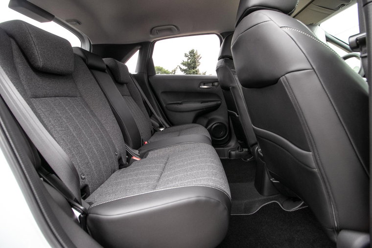 Vehicle Image 7