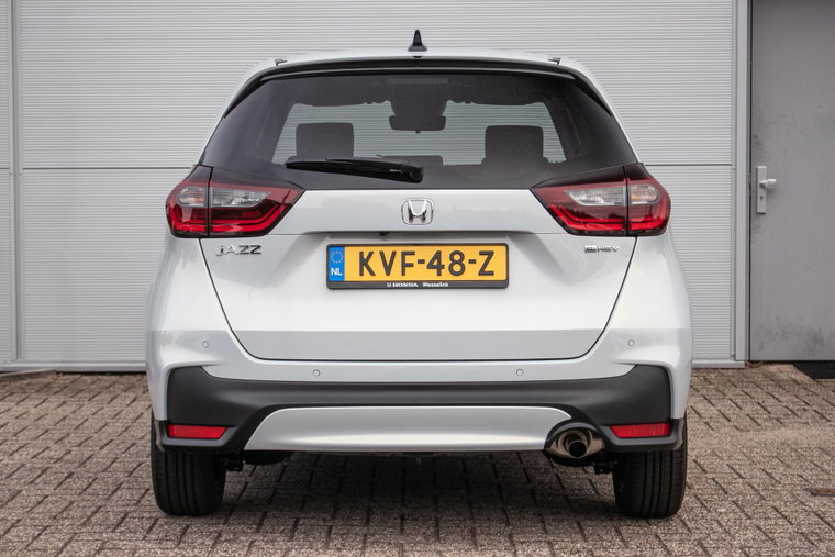 Vehicle Image 11