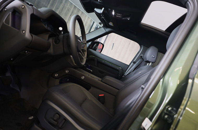 Vehicle Image 8