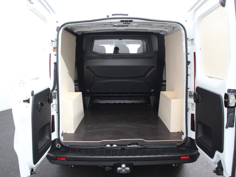 Vehicle Image 38