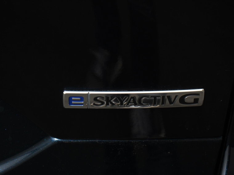 Vehicle Image 32