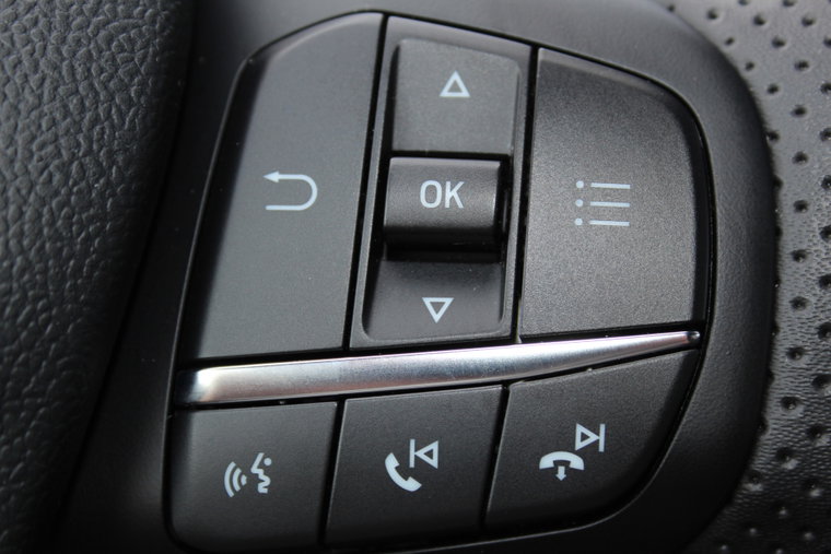 Vehicle Image 28