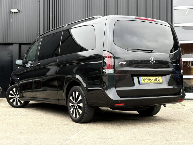 Vehicle Image 38