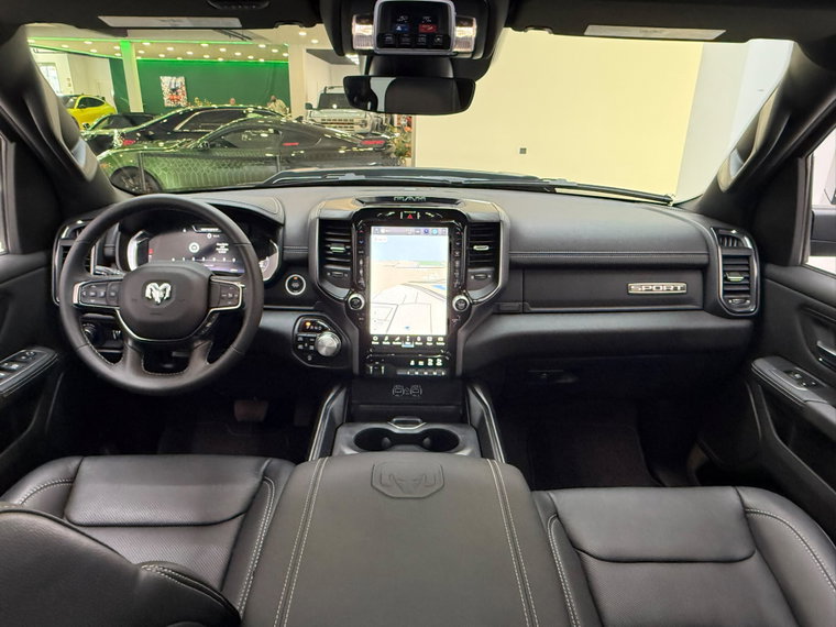 Vehicle Image 11