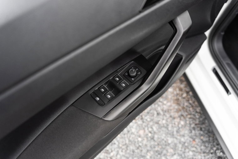 Vehicle Image 45
