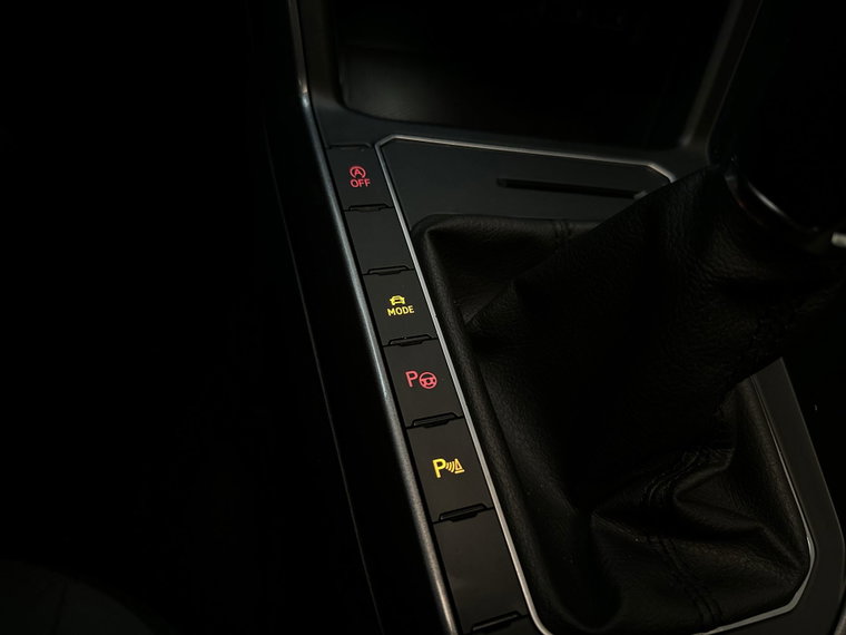 Vehicle Image 27