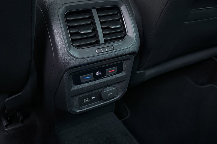 Vehicle Image 22