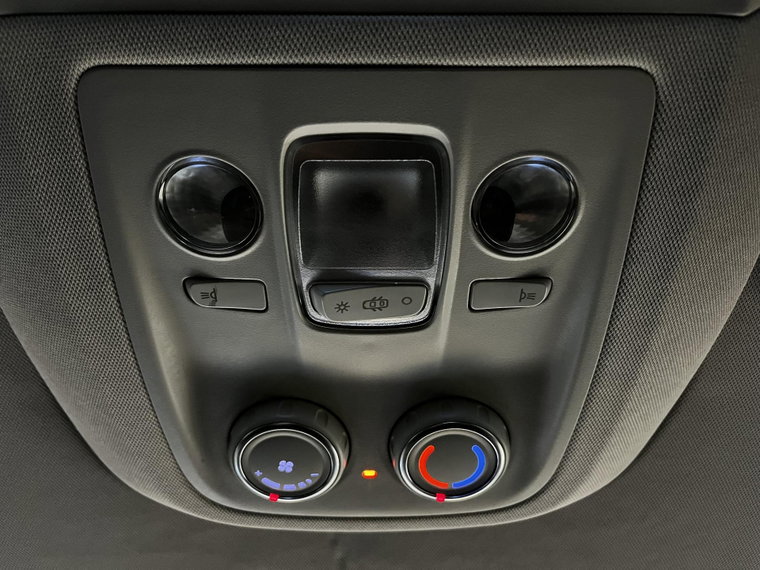 Vehicle Image 32
