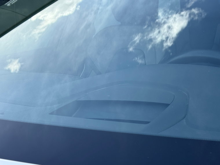 Vehicle Image 38