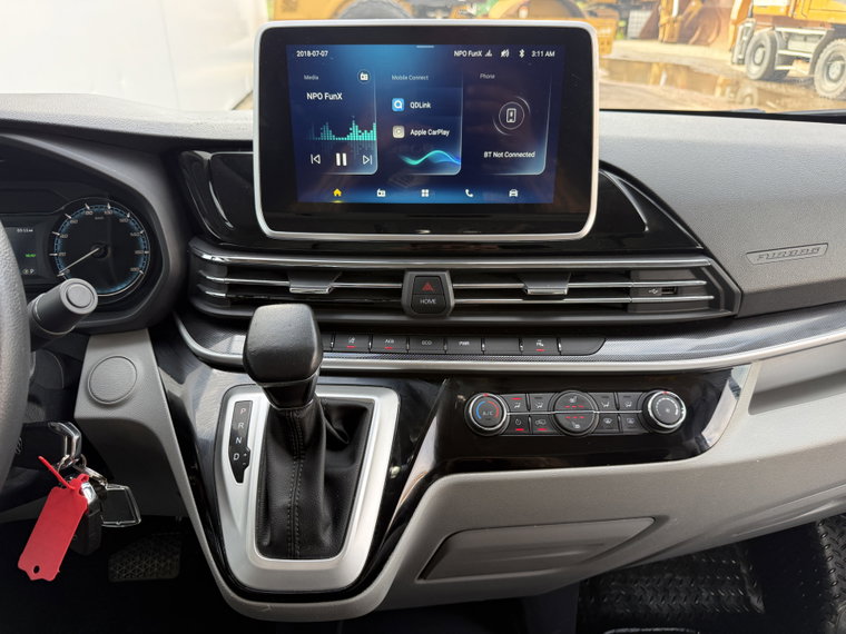 Vehicle Image 18
