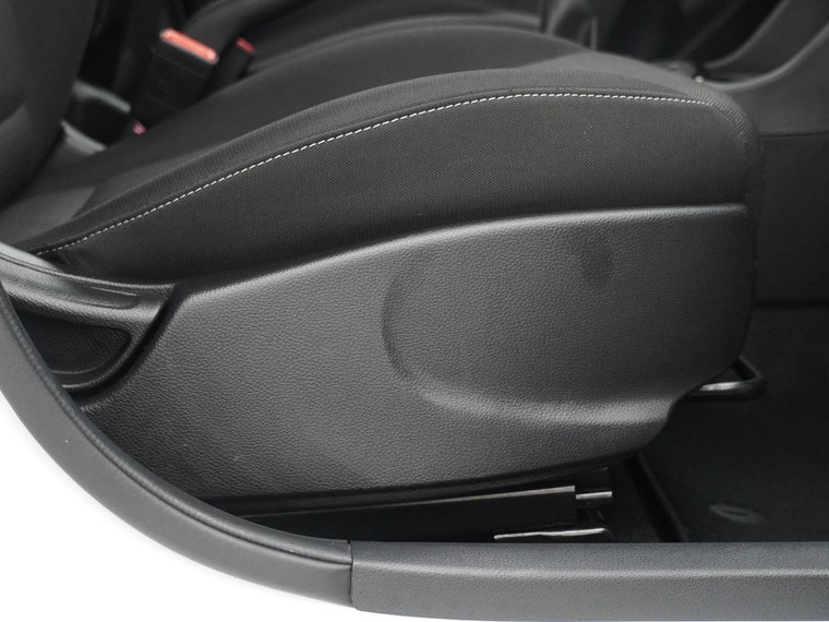 Vehicle Image 42