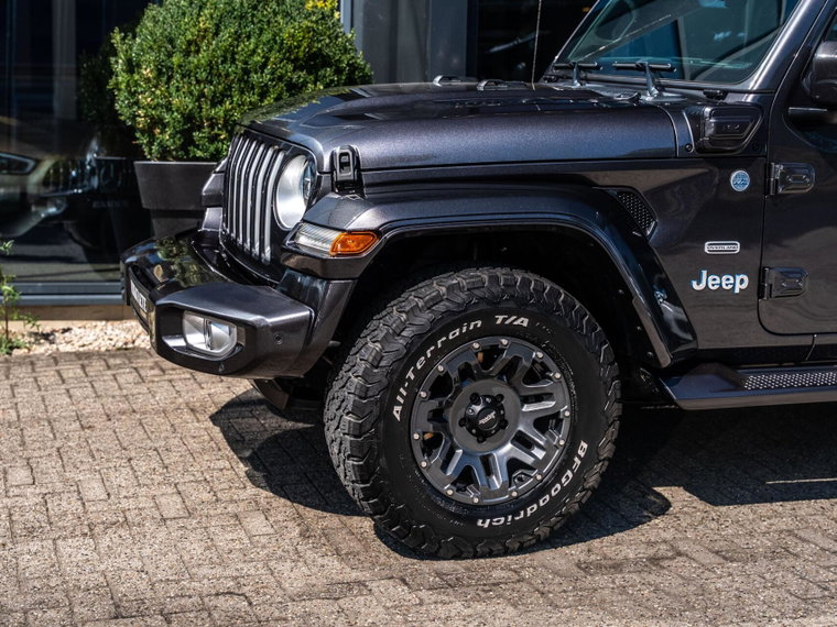 Vehicle Image 45