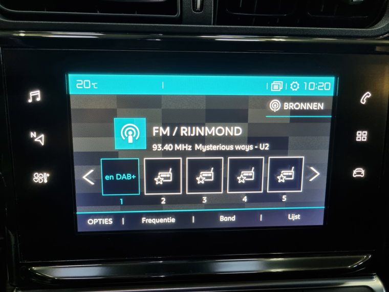 Vehicle Image 30