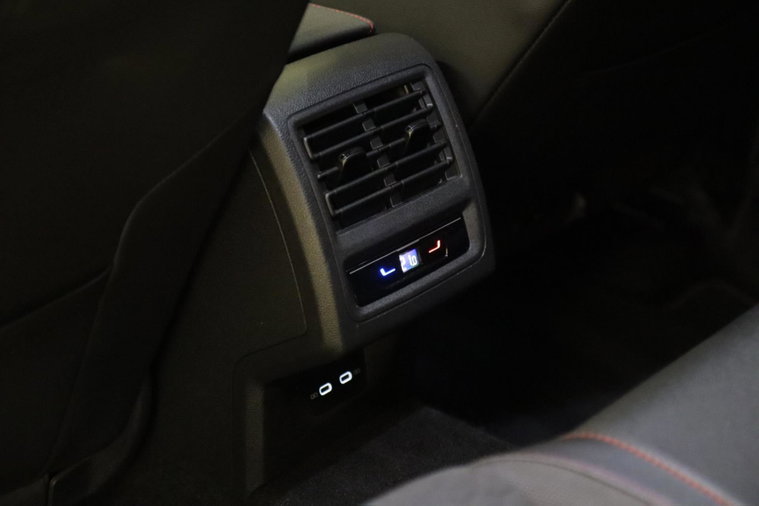Vehicle Image 52