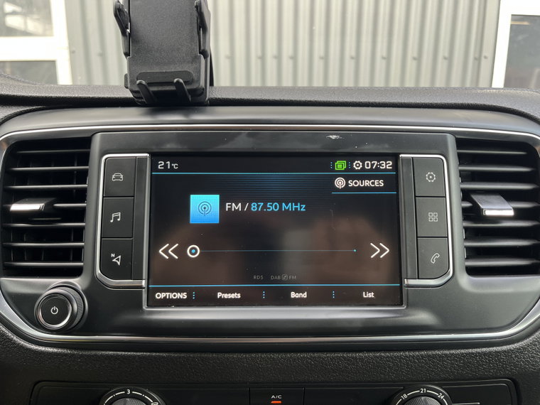 Vehicle Image 36