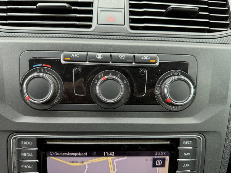 Vehicle Image 28