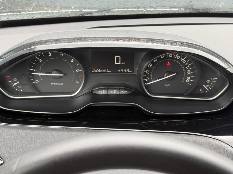 Vehicle Image 28