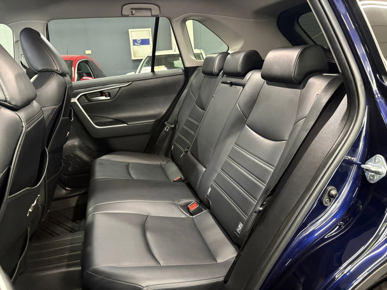 Vehicle Image 35