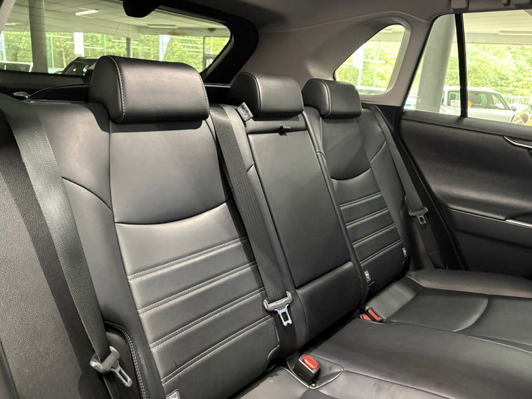 Vehicle Image 36