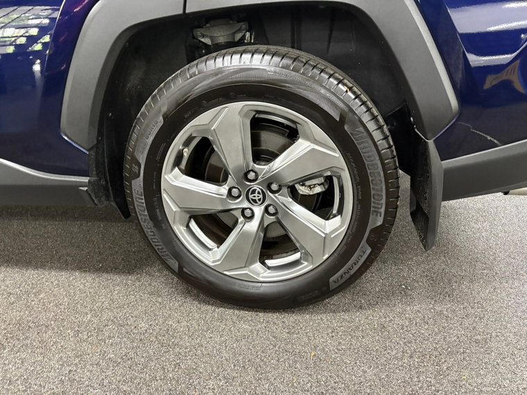 Vehicle Image 38