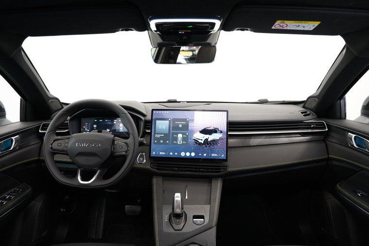 Vehicle Image 6