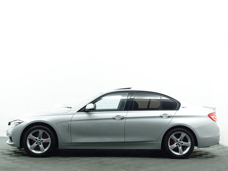 Vehicle Image 38