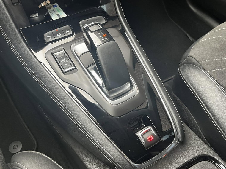 Vehicle Image 26