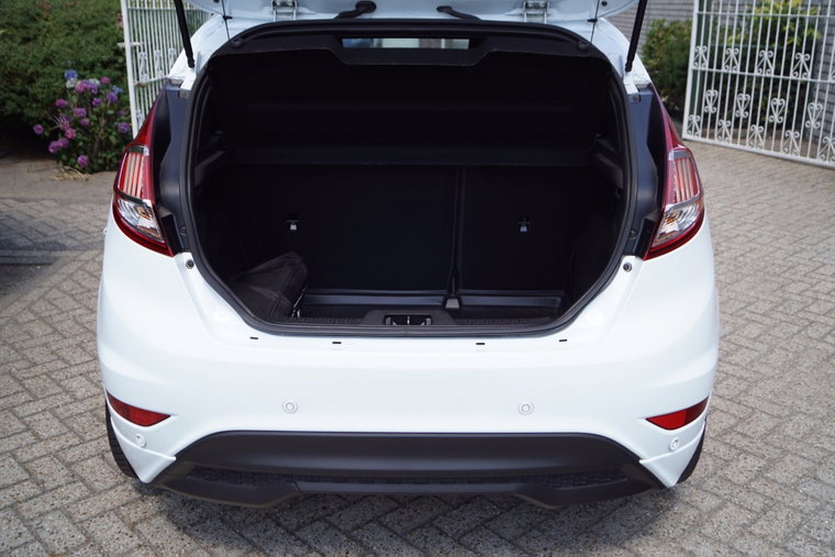 Vehicle Image 33