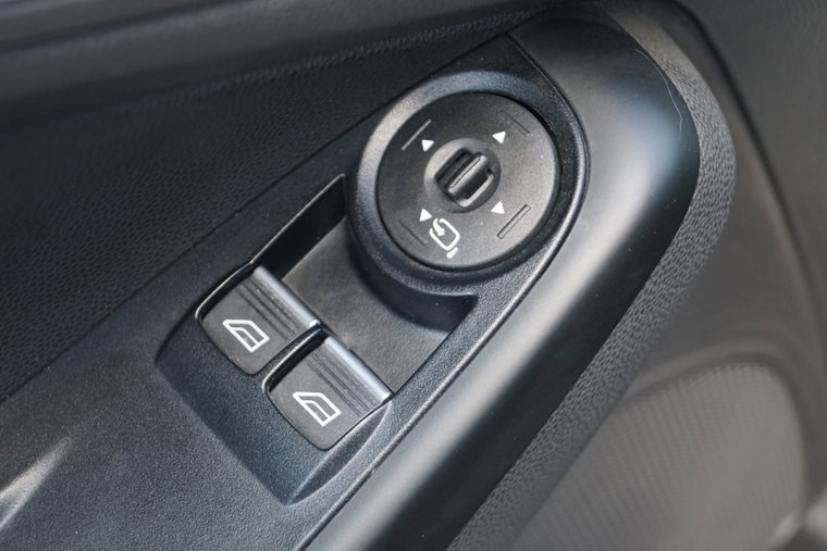 Vehicle Image 36