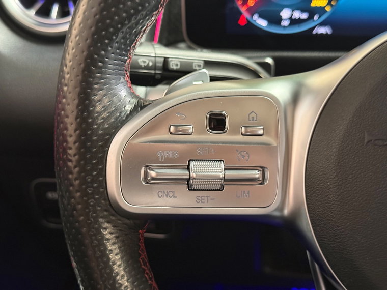 Vehicle Image 33