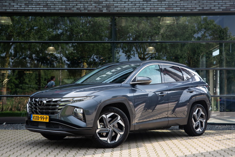 Vehicle Image 7