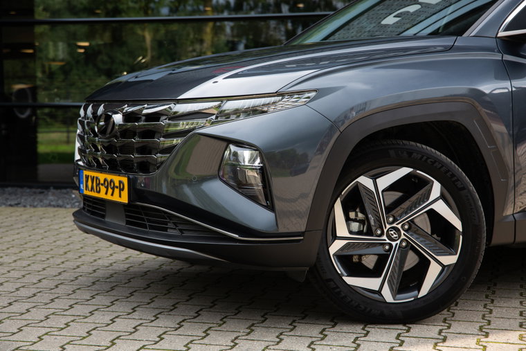 Vehicle Image 8