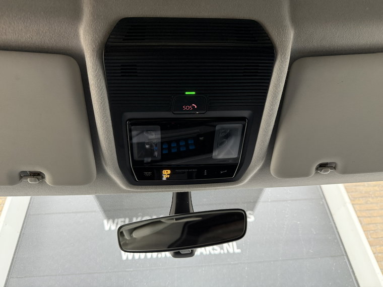 Vehicle Image 38