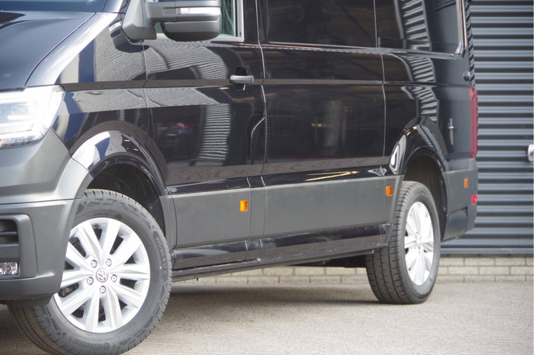 Vehicle Image 32