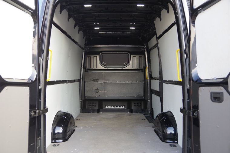 Vehicle Image 35