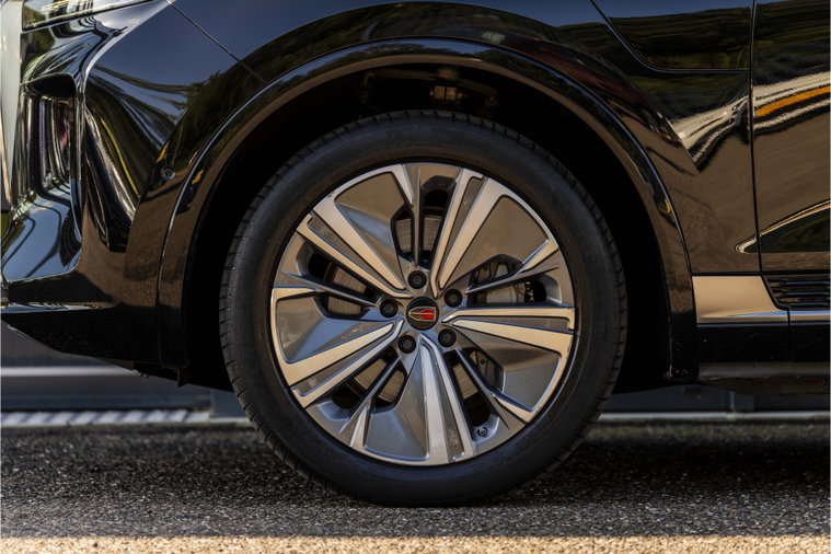 Vehicle Image 14