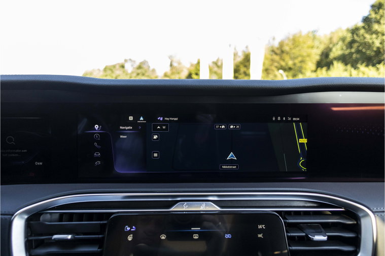 Vehicle Image 38