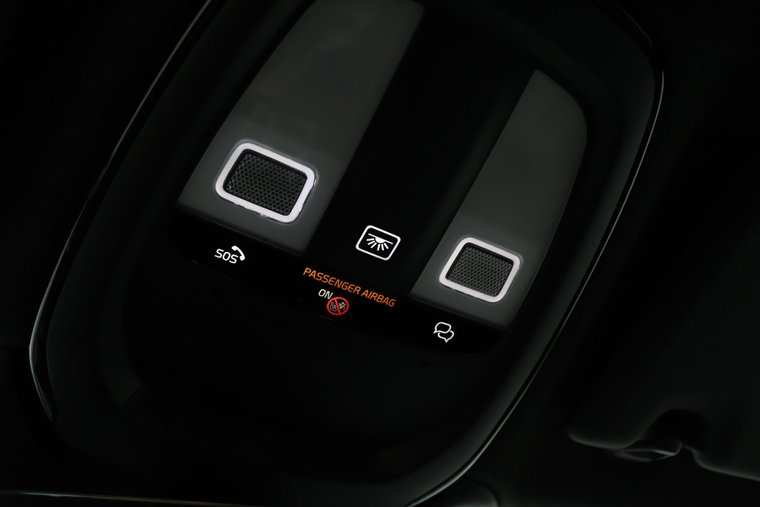 Vehicle Image 35