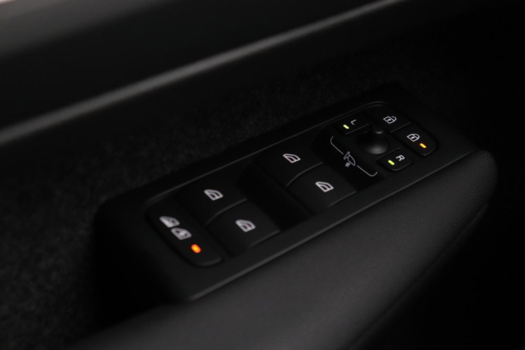 Vehicle Image 39