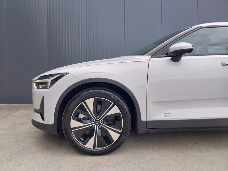Vehicle Image 21