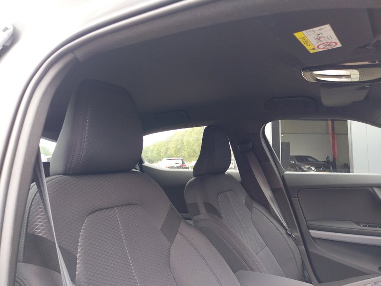 Vehicle Image 31