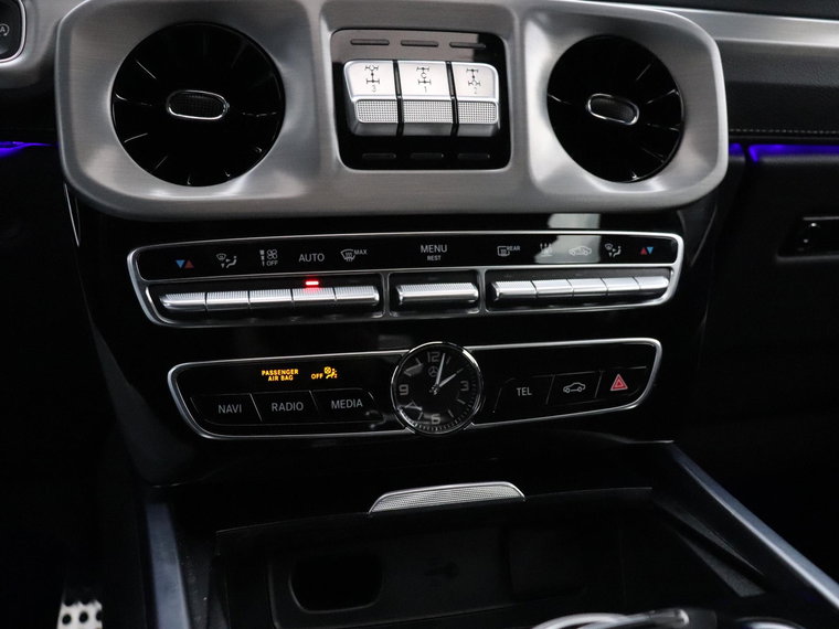 Vehicle Image 32
