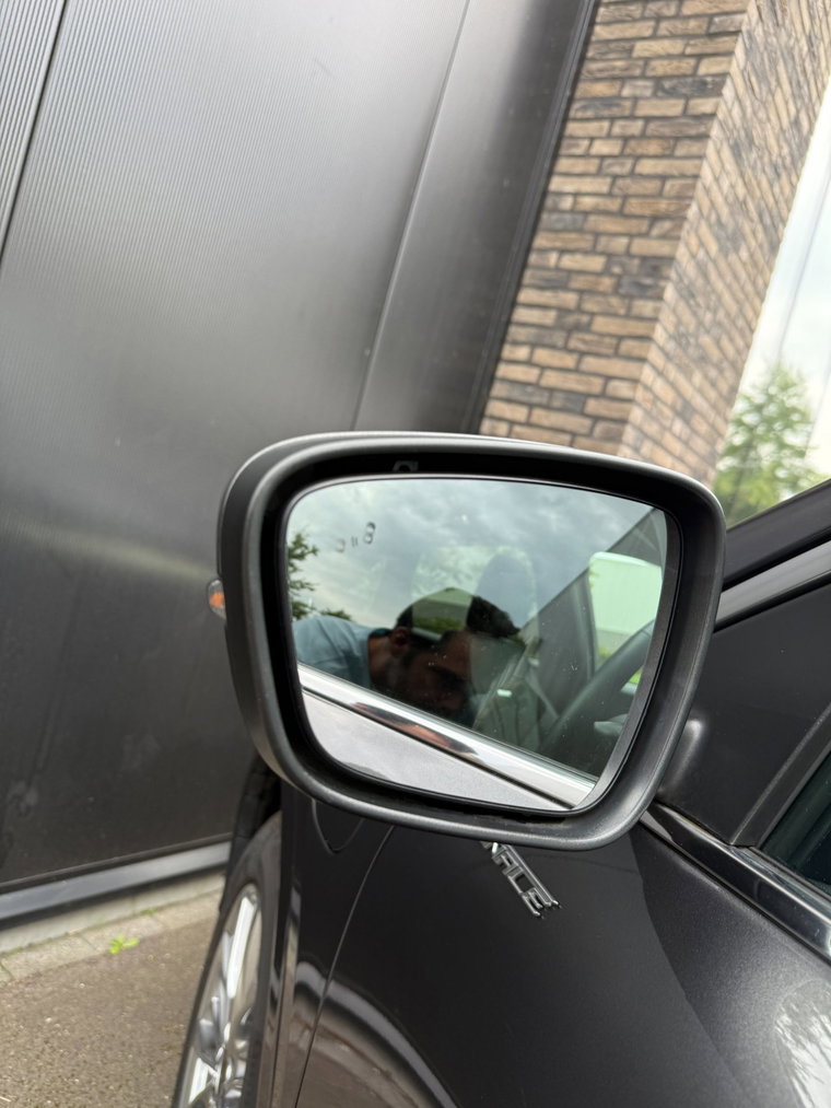 Vehicle Image 40