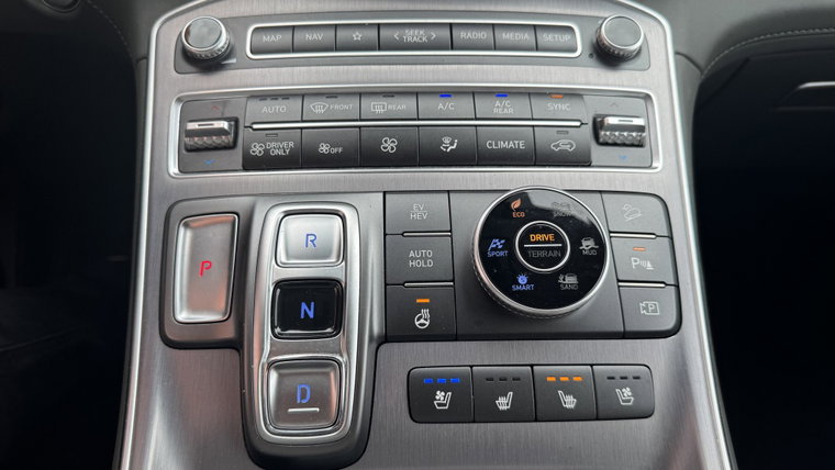 Vehicle Image 22