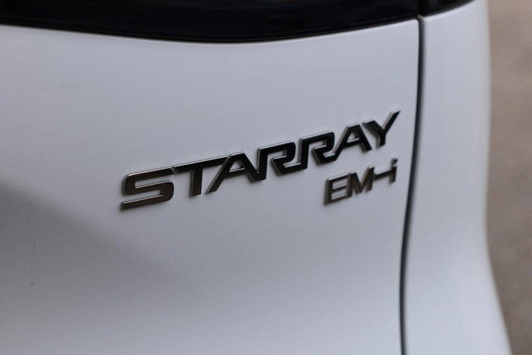 Vehicle Image 15