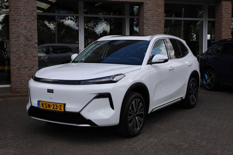 Vehicle Image 43