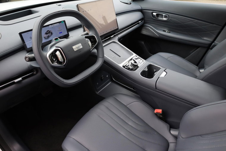 Vehicle Image 7