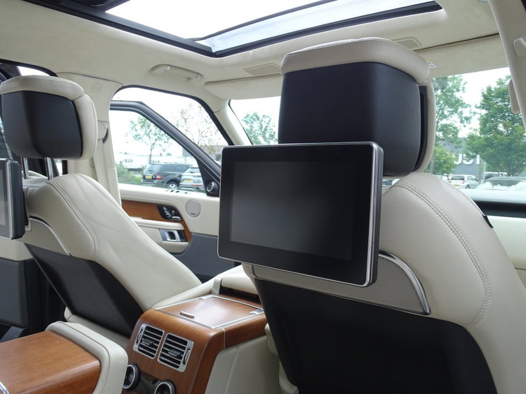 Vehicle Image 19