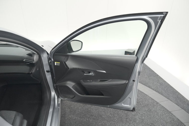 Vehicle Image 60